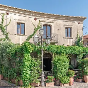 Bar Vitelli Charming , Savoca Olaszország