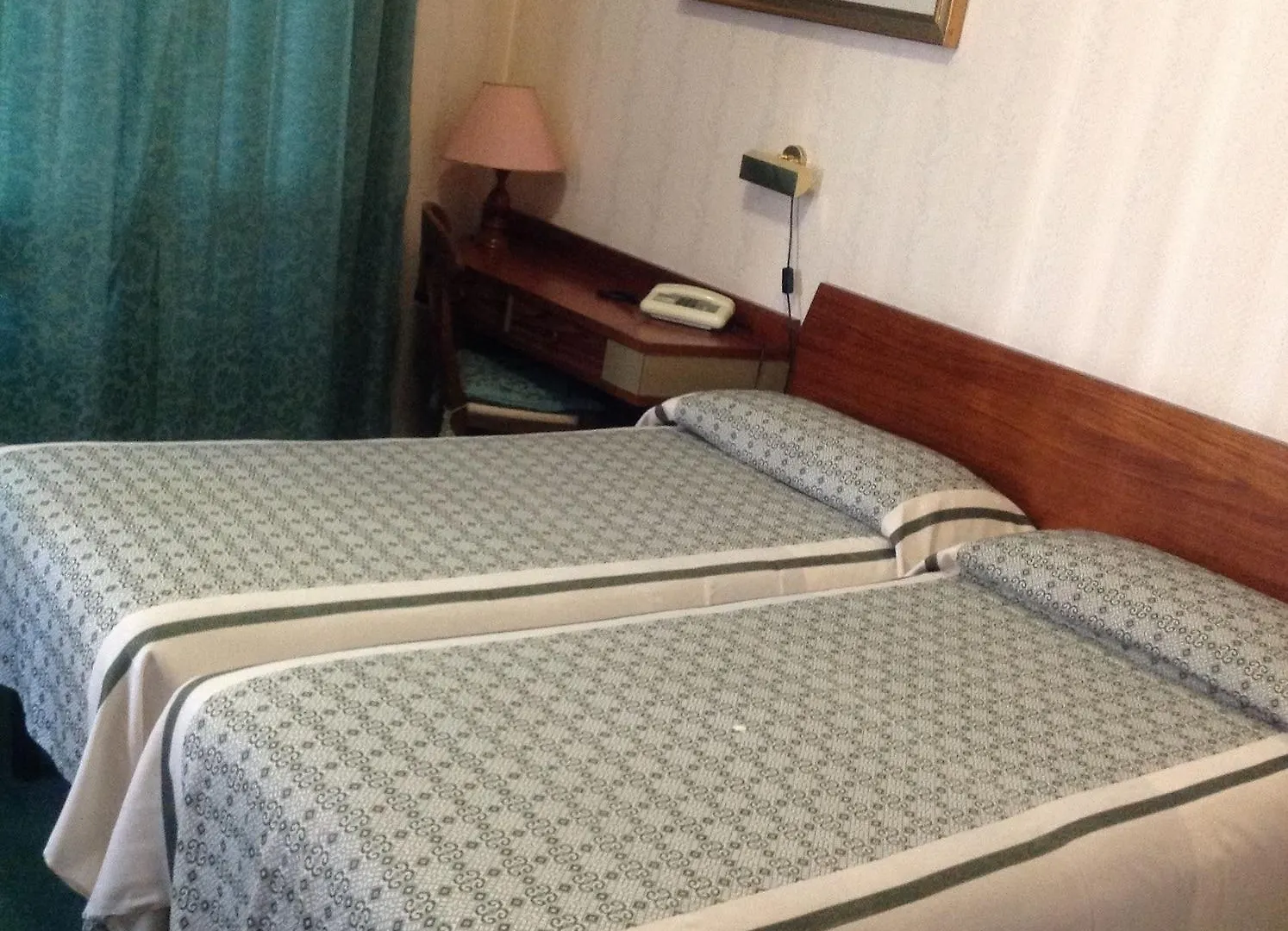 London Hotel Milánó 2*,  Olaszország
