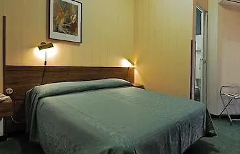 London Hotel Milan 2*,
