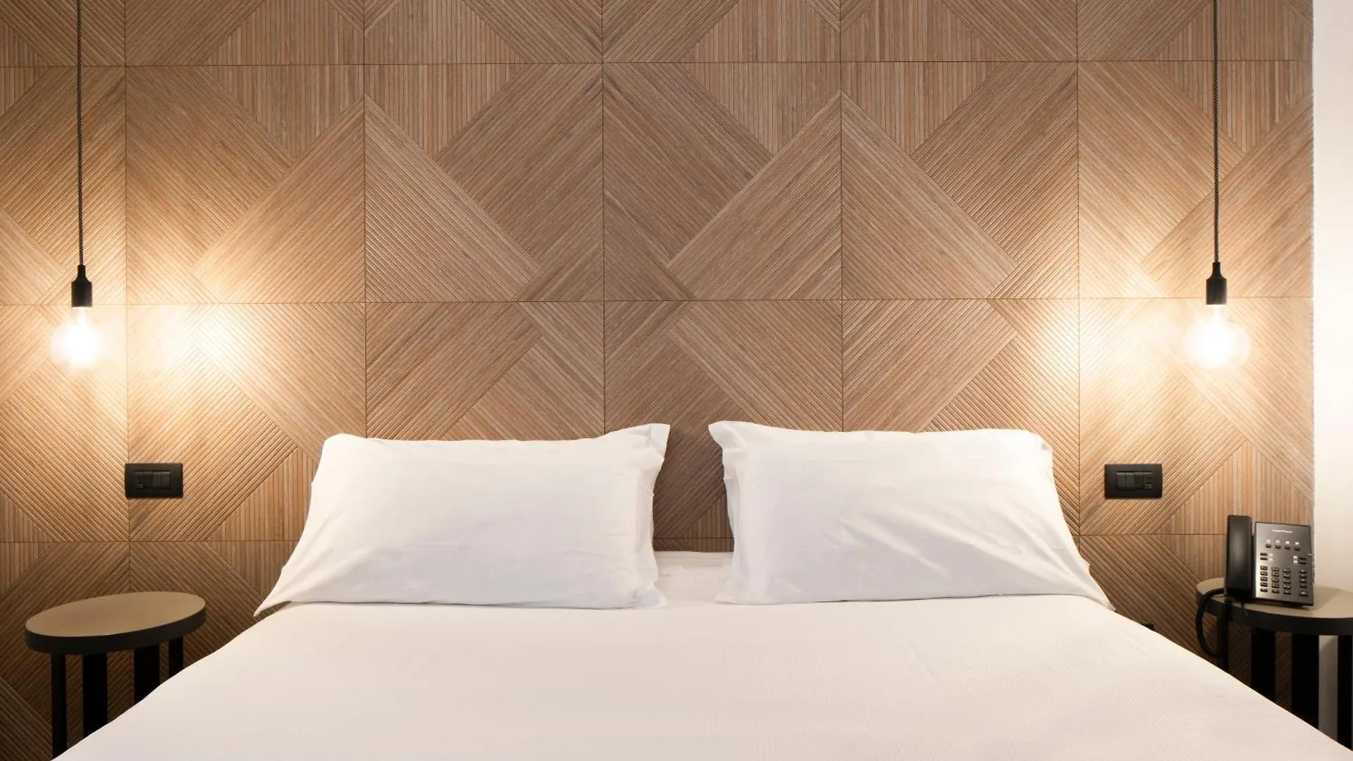 London Hotel Milano 2*,  İtalya