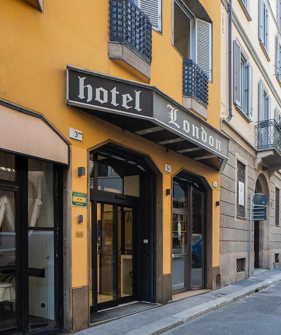 **  London Hotel Milano İtalya