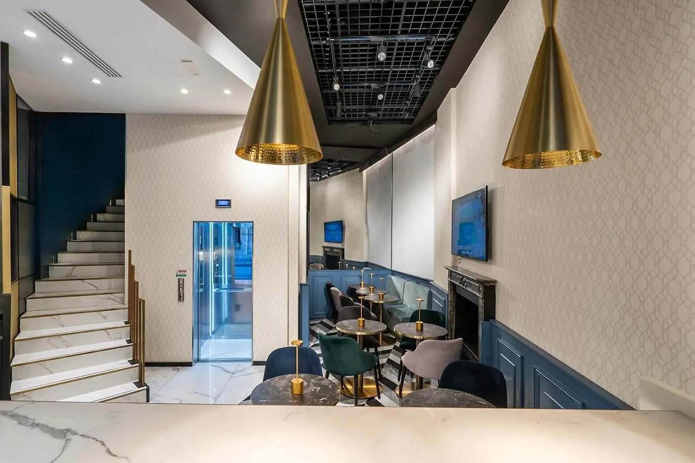 London Hotel Milano 2*,
